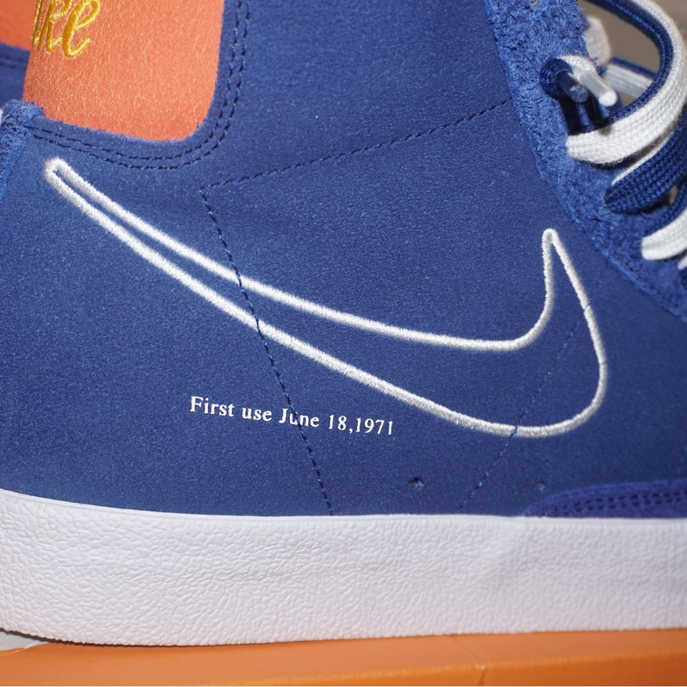 🔵  Nike blazers. Men Size 12